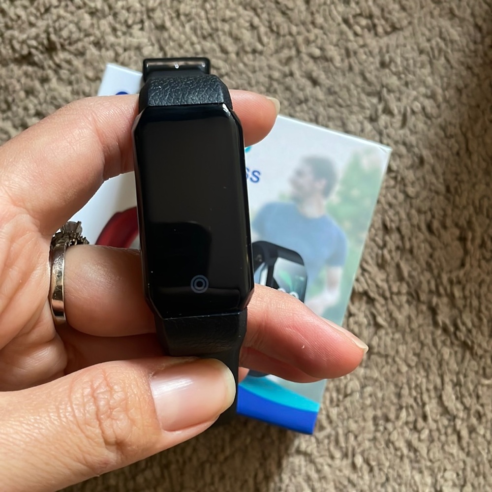 MediBio Watch. Health & Fitness Tracker